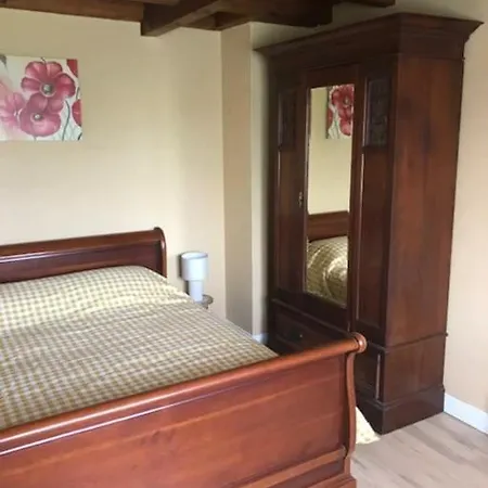 Дом отдыха House With Large Private Garden In