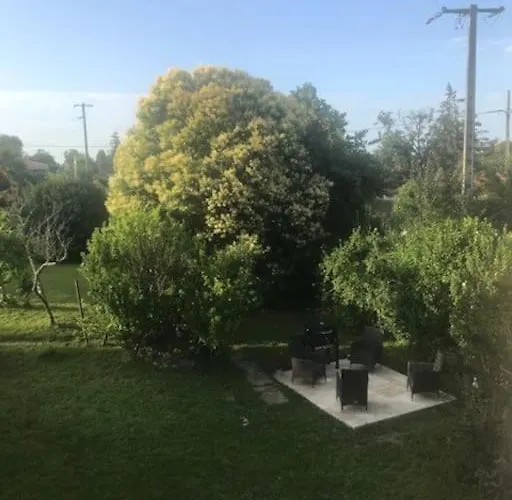 House With Large Private Garden In Villeréal
